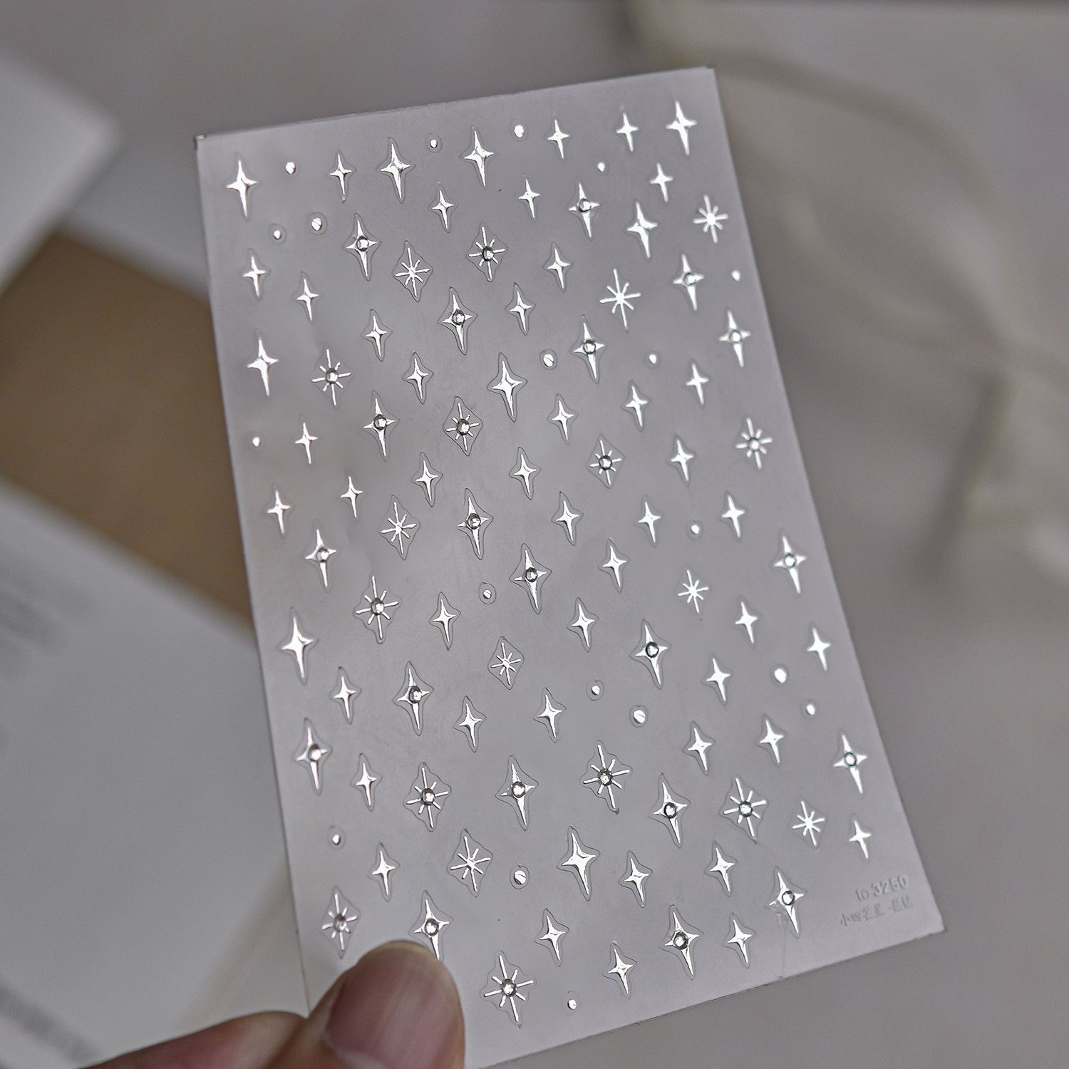 Pegatinas de uñas de cristal Tomoni, exquisitos accesorios pequeños, pegatinas de uñas con diseño de estrella plateada metálica láser, pequeñas pegatinas para la nariz