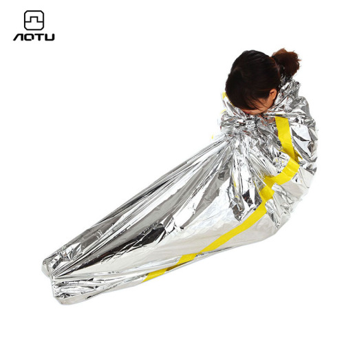 Concave-convex Outdoor Emergency First Aid Sleeping Bag Insulation Blanket Heat Insulation Insulating Survival Sleeping Bag PET Silver AT9039