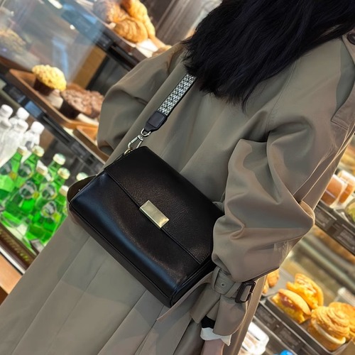 First layer cowhide retro bag 2024 new armpit bag women's fashion crossbody bag high-quality genuine leather shoulder bag