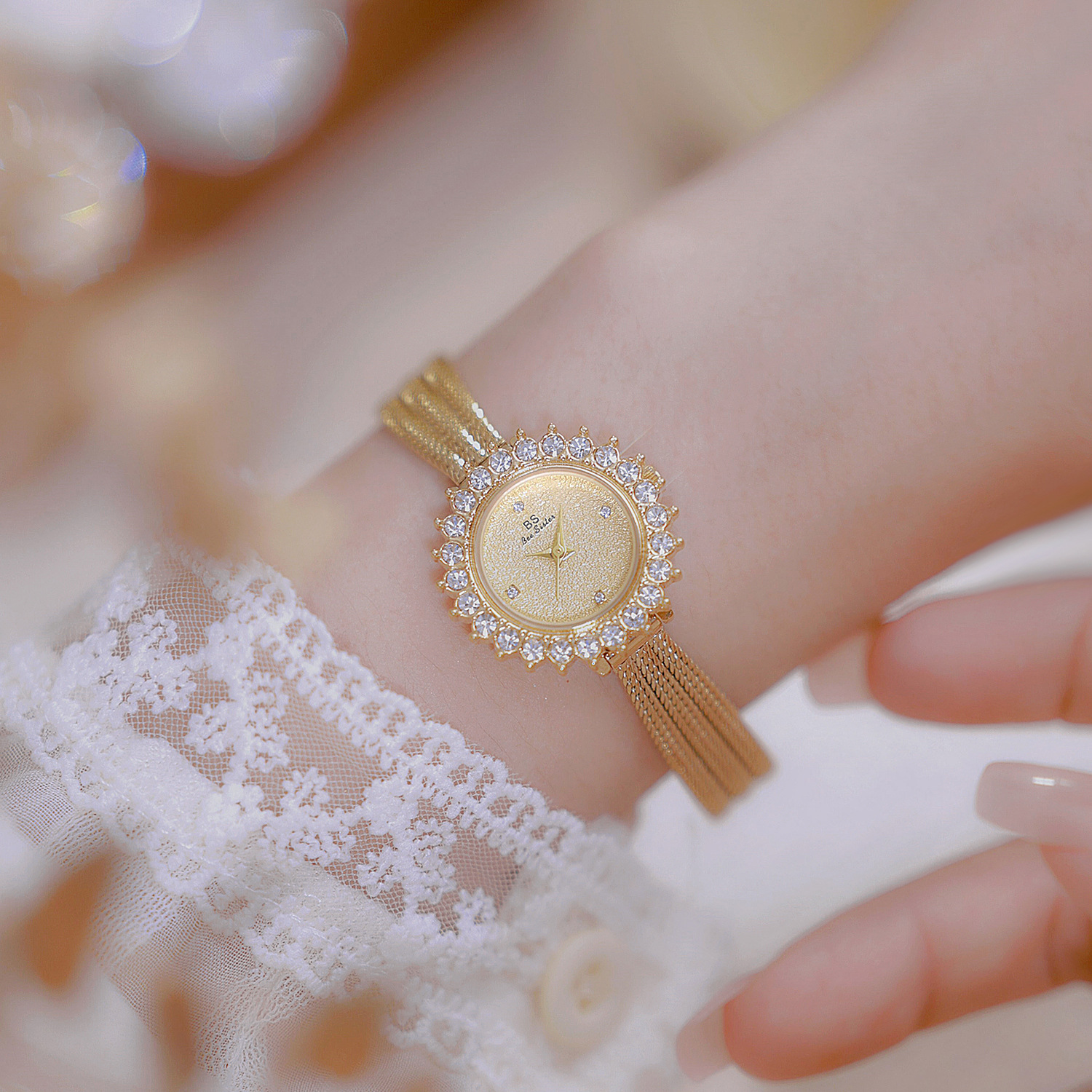 BS New Hot Selling Factory Direct Selling Middle Ages Light Luxury Jewelry Wheat Ear Watch Temperament Toussaint Flower Women's Watch FA1833