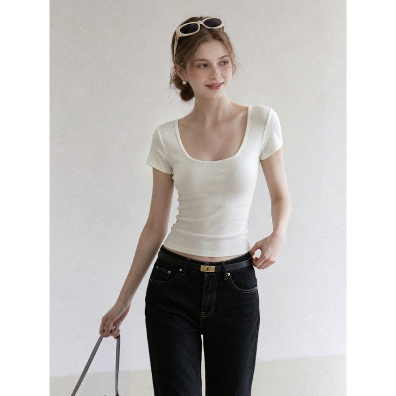 White off-shoulder U-neck short-sleeve women's slim-fit T-shirt top, 2026 summer waist-cinching Korean-style top