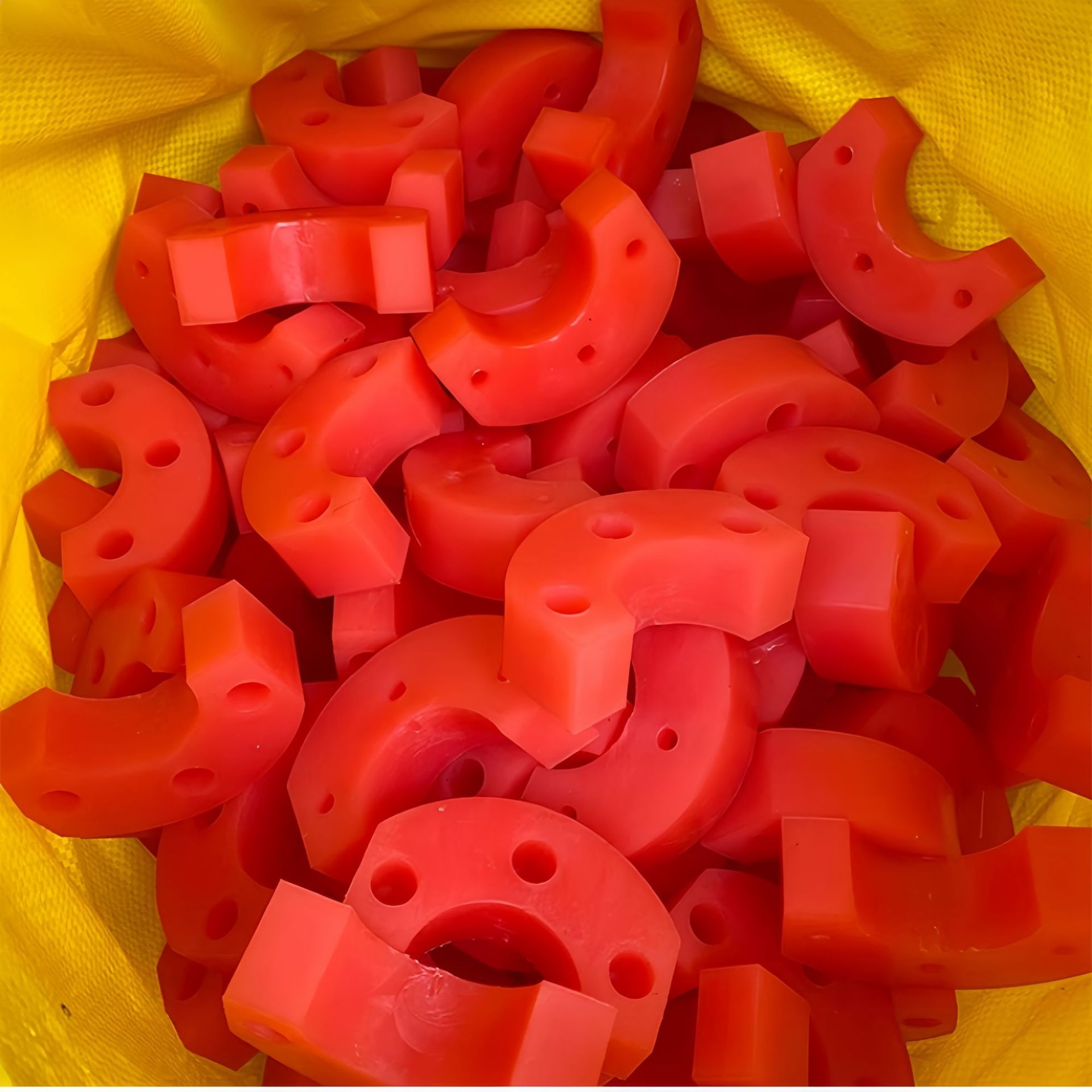 IgHzyB6U_XC2u3COel209BAmB0I