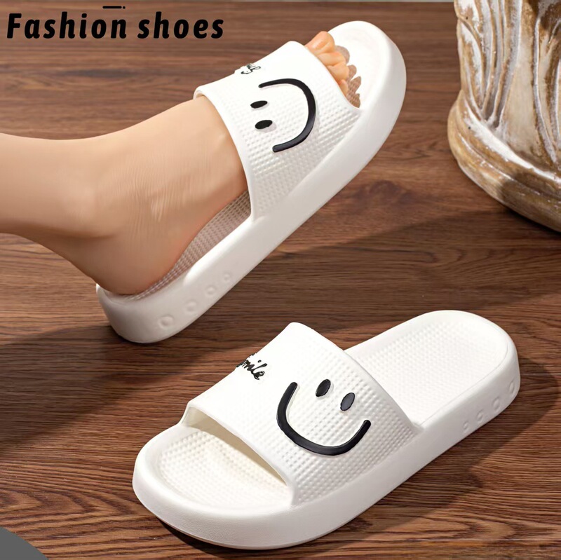 2025 Summer New Fashion Cute Smile Couples Slippers Home Bathroom Bath Outer Wear Casual Sandals 2025 Summer New Fashion Cute Smile Couples Slippers Home Bathroom Bath Outer Wear Casual Sandals