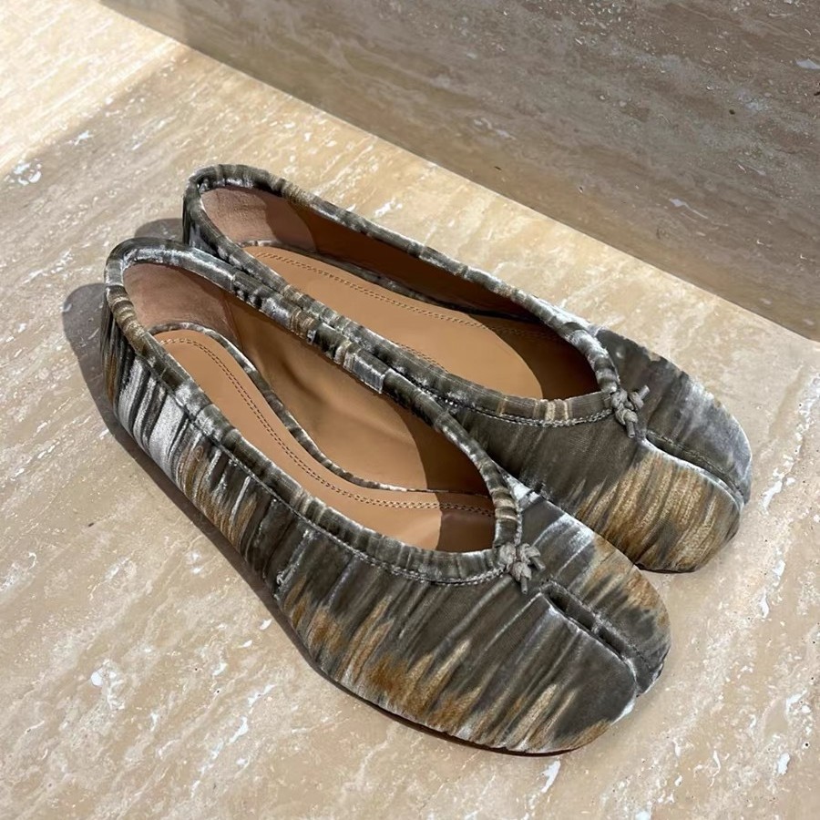 真丝绸缎～新复古分趾浅口芭蕾舞鞋女2025新款休闲平底马蹄鞋单鞋