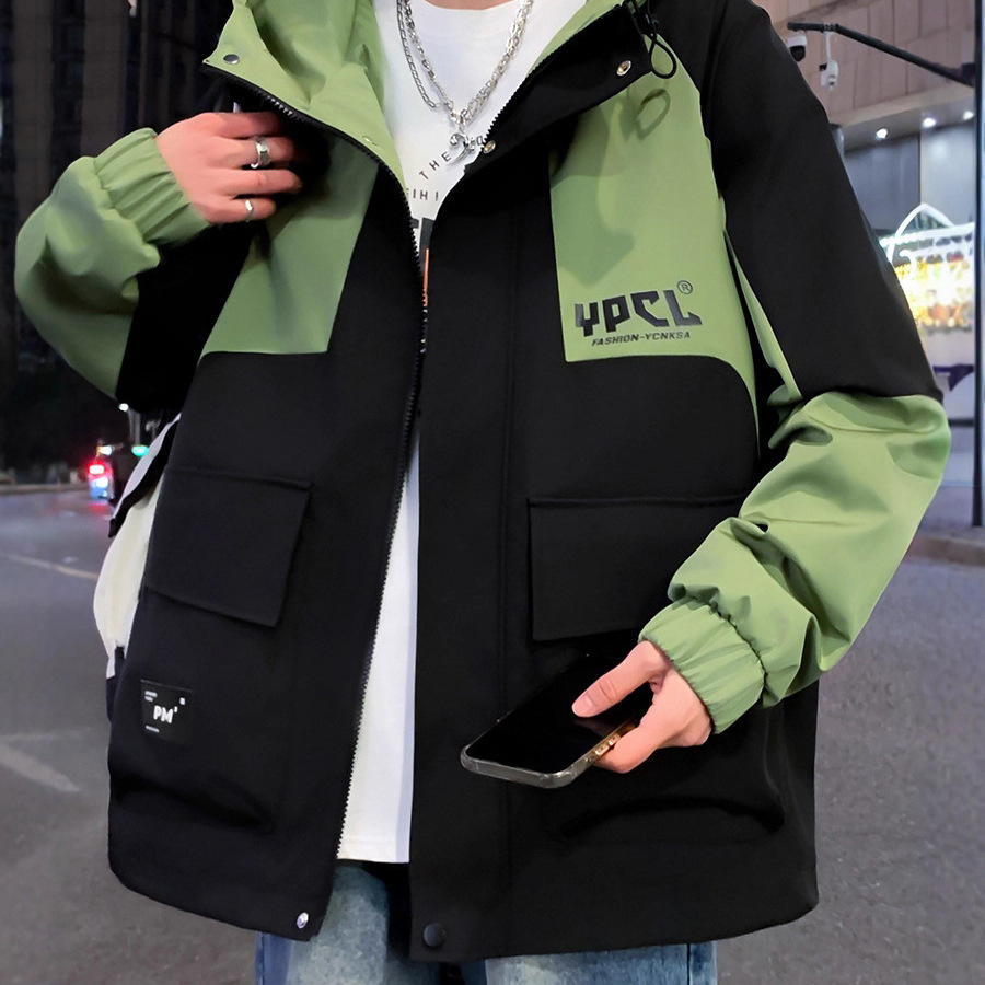 青少年春秋季新款外套男孩初中学生潮流帅气男装士夹克冲锋衣秋装