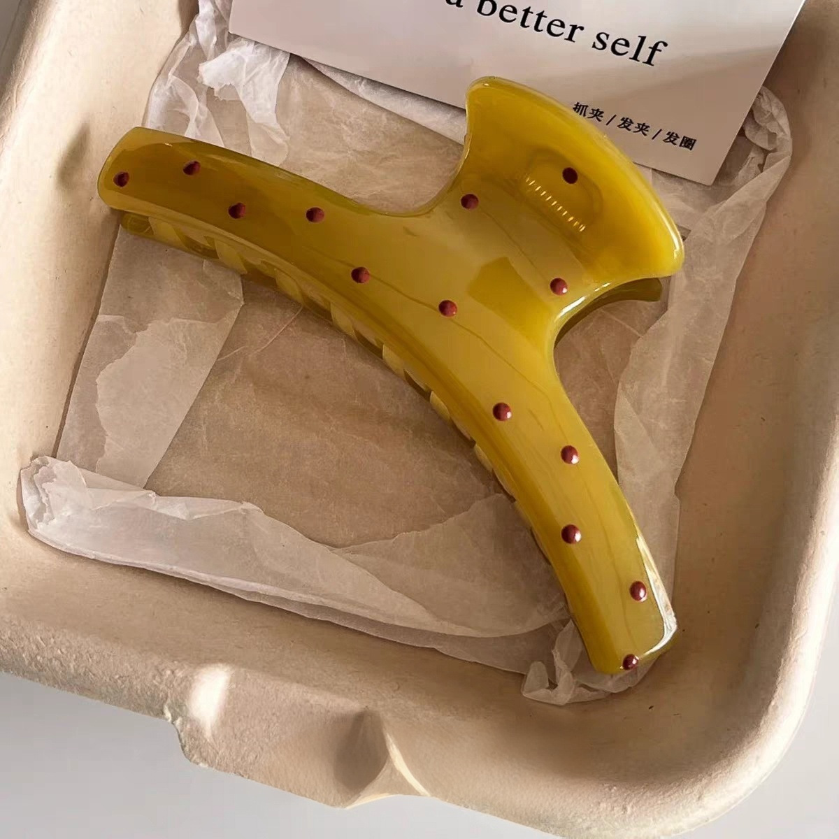 Yellow red dot clothes hanger-11cm