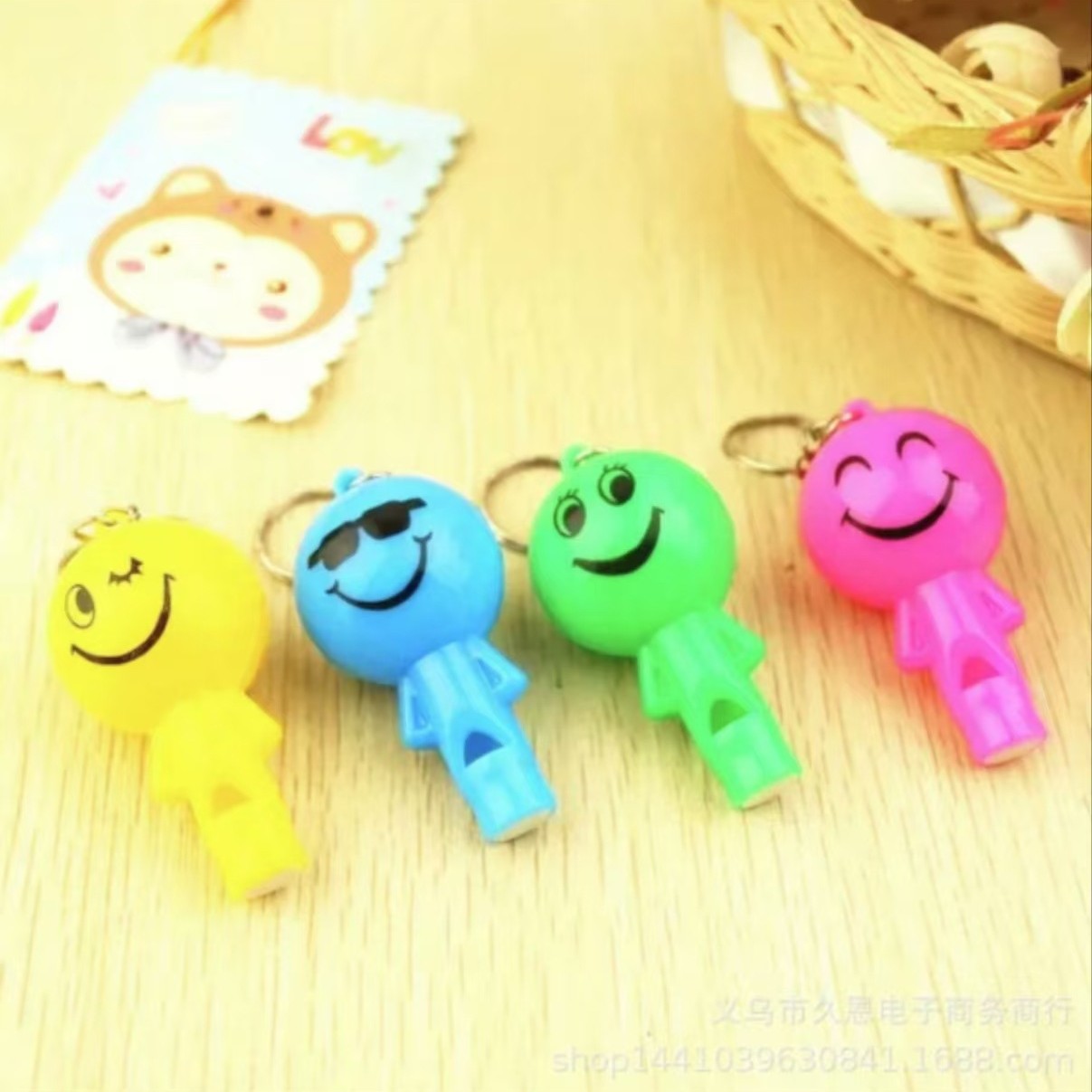 LED de dibujos animados luminoso llavero lámpara de color bolsos creativos colgantes juguetes luminosos para niños micro comercio escaneo de código pequeño regalo