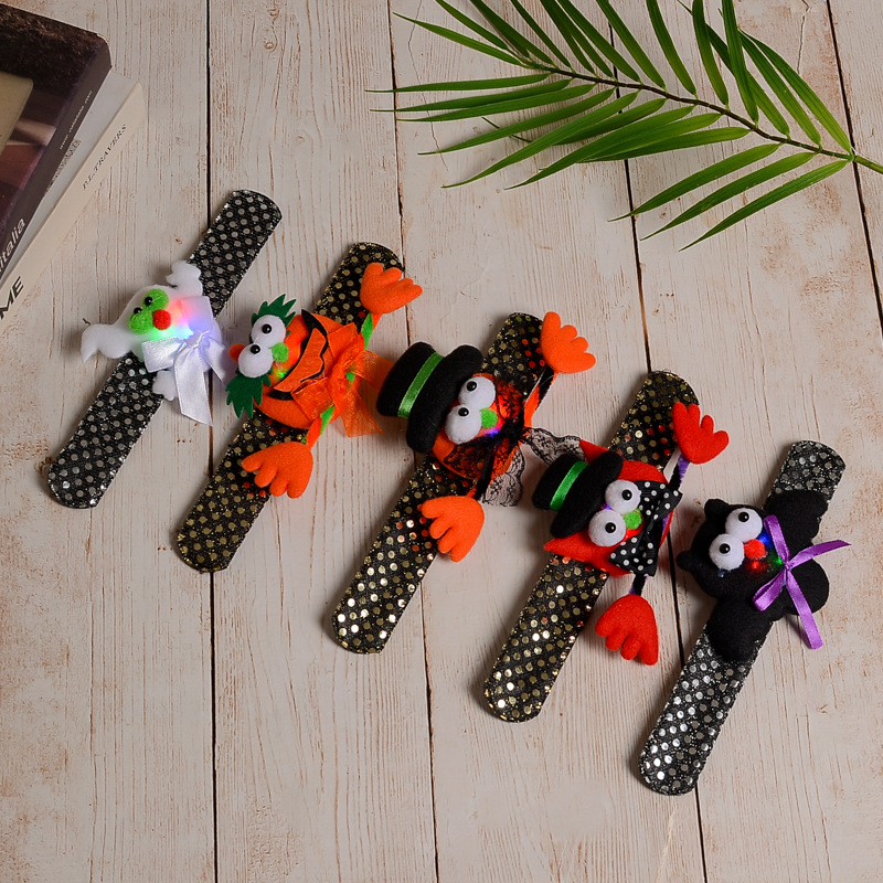 Halloweeni litrid helendavad kõrvitsad, nahkhiire, kummitus, patsutusrõngas, käevõru, laste mänguasjad, Halloweeni väikesed kingitused_voghion.com