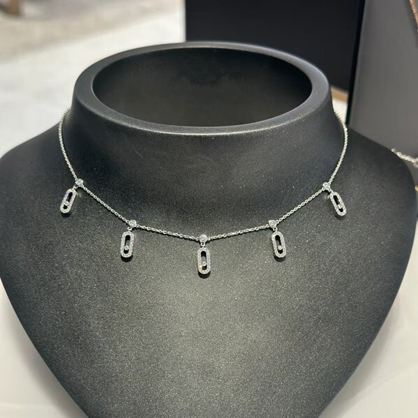 Cross-Border High-End Version of the Meijia Five-Diamond Move Uno Sliding Necklace, Fashionable Diamond-Studded Light Luxury Dynamic Pendant Necklace