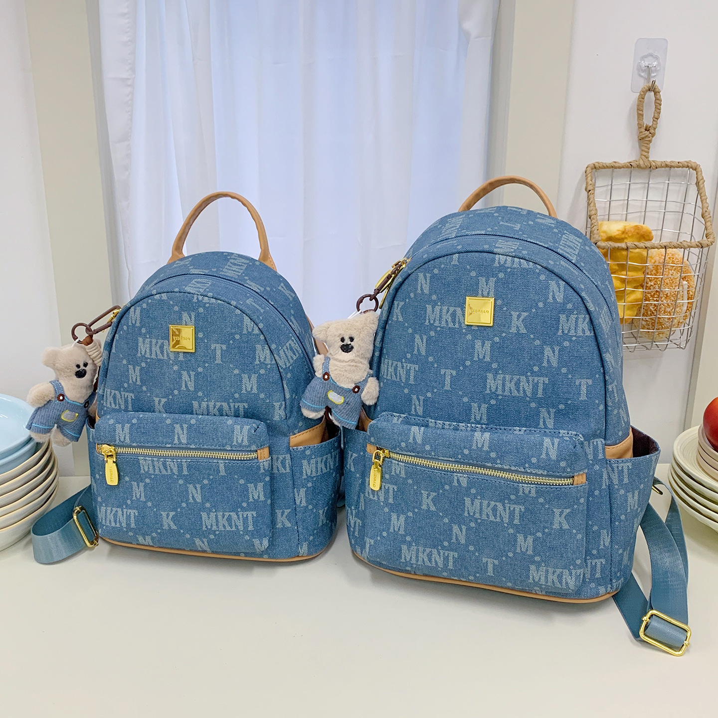 Nueva mochila de mujer transfronteriza, mochila de viaje de gran capacidad, mochila de viaje de letras extranjeras, mochila de mujer de viaje