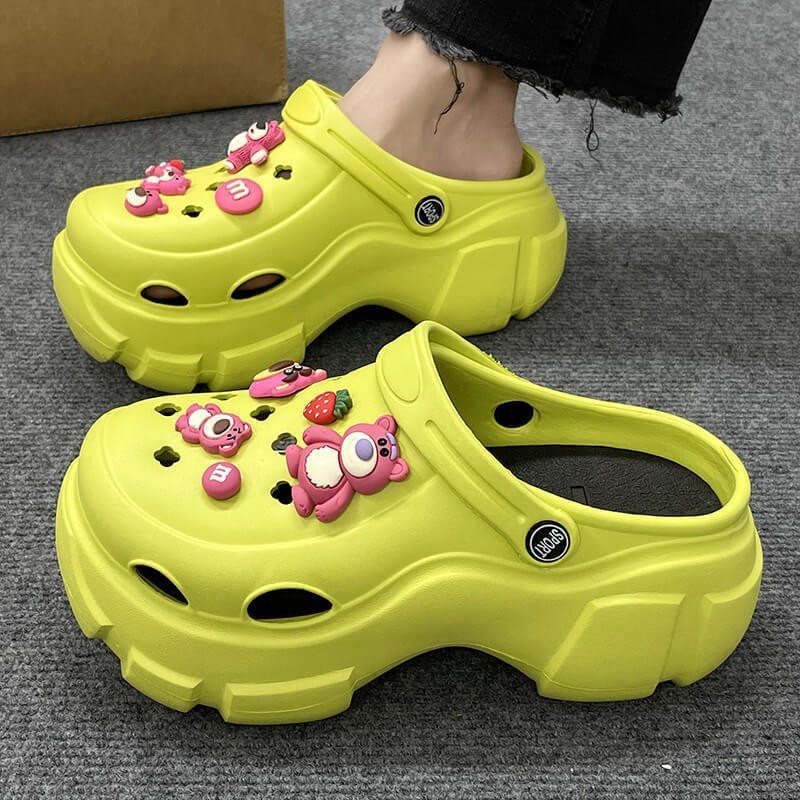 超厚の爆発物は汗を流します。|undefined
