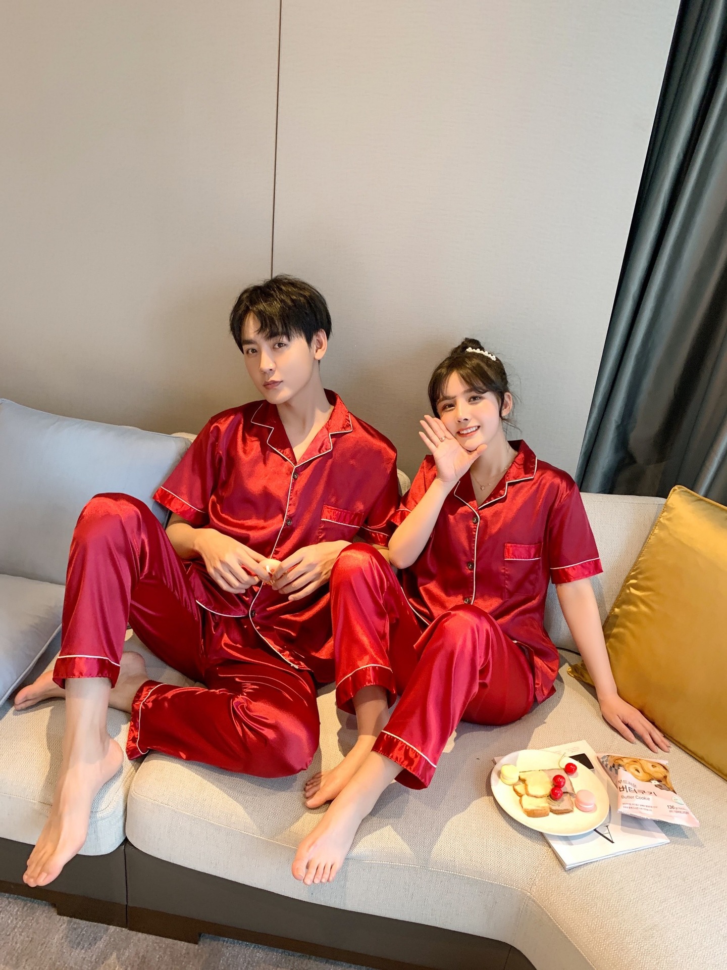 Pajamas de pareja de hielo de verano de mangas largas damas cardigan casuales sueltos primavera y otoño hombres de mediana edad ropa para el hogar grande