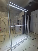 展位展示柜设计展台布置货架搭建便携式展架背景灯箱拉网快幕