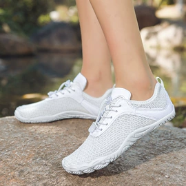 溯溪鞋;徒步鞋;登山鞋