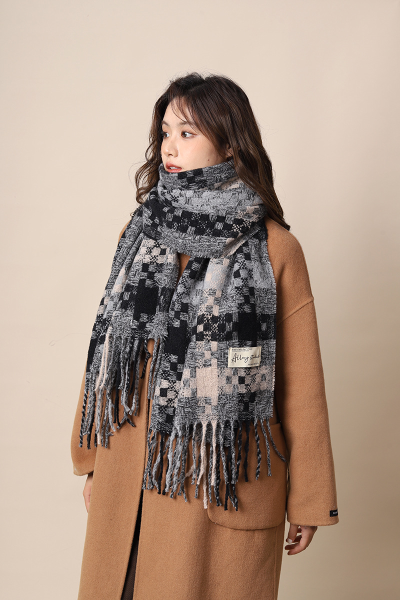 Autumn and winter atmosphere woven plaid fringe warm scarf couples, enlarged thick long scarf, shawl for warmth_voghion.com