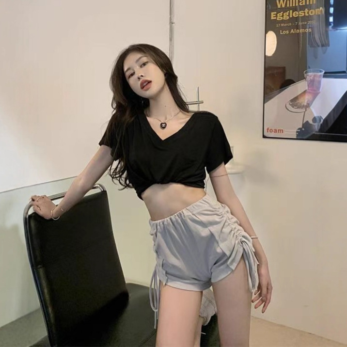 グレー Tシャツ女性の 2025 夏の新しい V ネックデザインインナーレイヤリングシャツ不規則な純粋な欲望スタイル半袖トップ|undefined