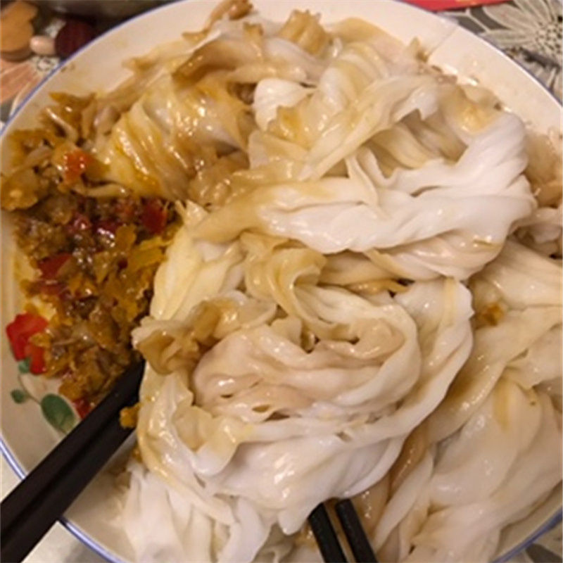 泡沫箱肠粉广东路边摆摊拉粉早餐速食凉拌粉捞粉布拉即食免煮现货