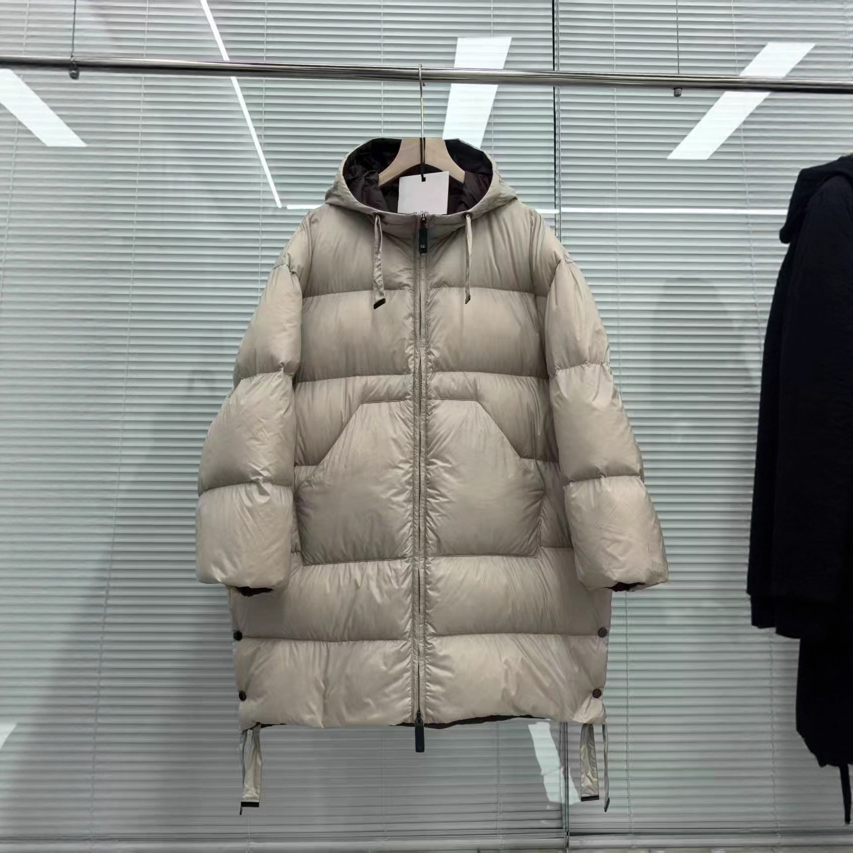 European Station Winter Max Unbranded Mid-Length Duck down Women's Warm Versatile down Jacket Trend 2025 New Model