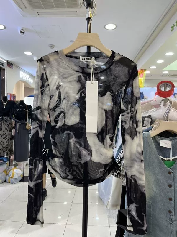 Европейская Мода в западном стиле Горячая Девушка Стиль Тонкий Сетчатый нижняя рубашка темперамент слегка прозрачный тай-крашеный контрастный цвет защиты от солнца Футболка Топ