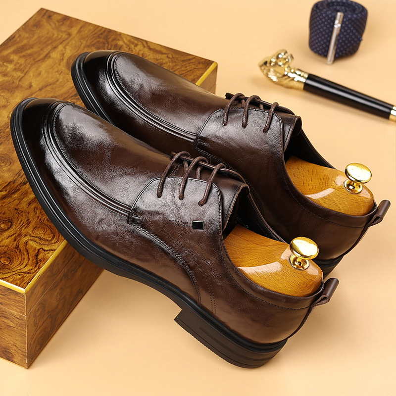 头层牛皮新款商务皮鞋男尖头正装真皮男单鞋软底透气男鞋一件代发