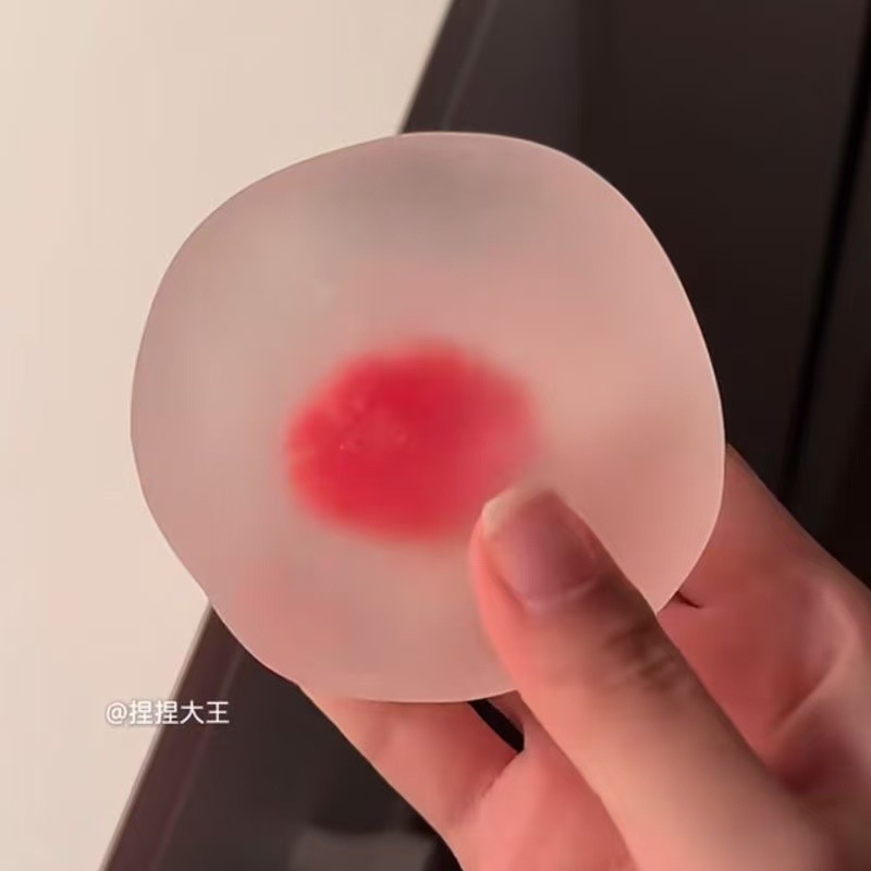 Strawberry ball pinch [pvc bag]
