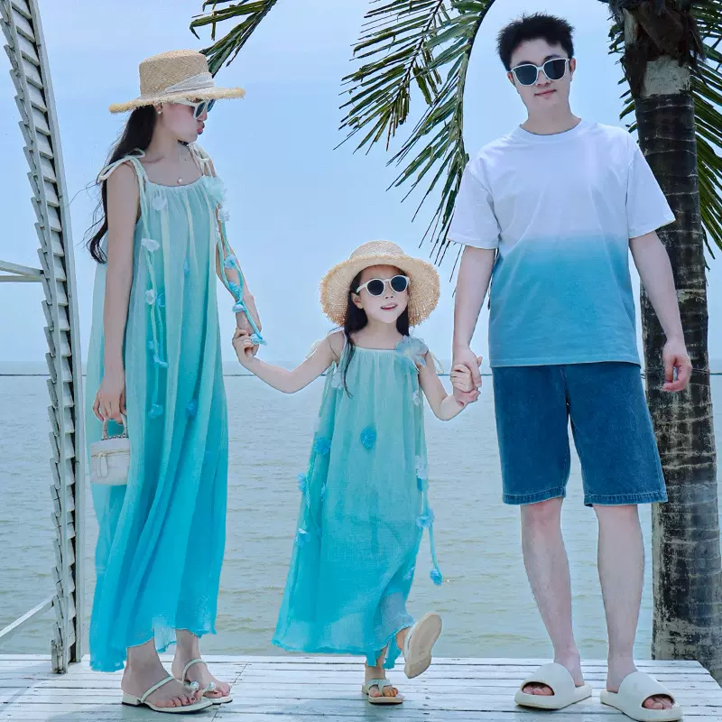 爆款2025新款夏季海边风三亚旅游度假吊带连衣裙亲子装一家三口
