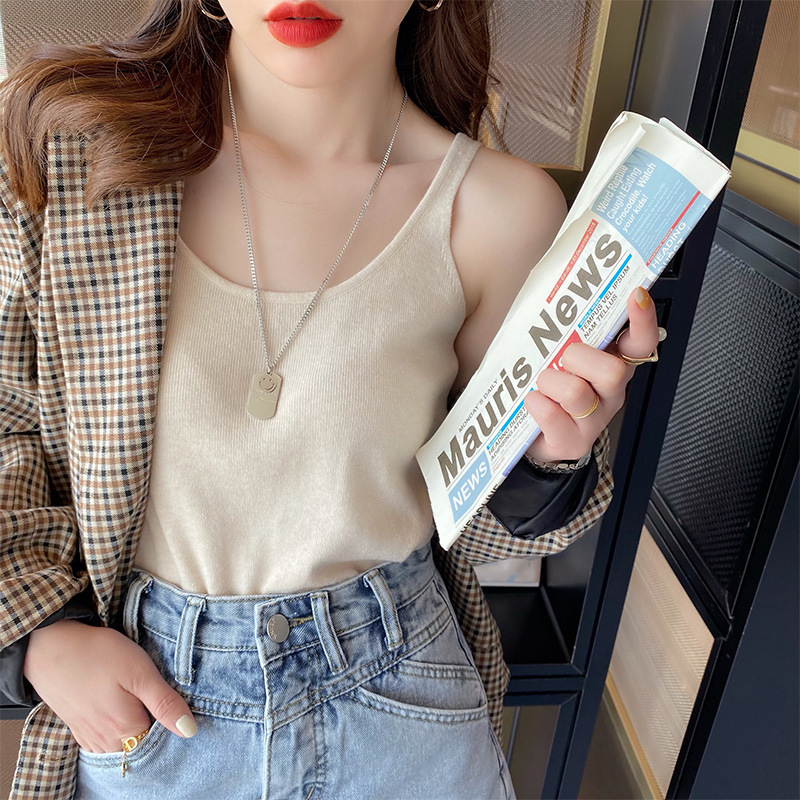 Vest-Style Short-Sleeved Women's Suit, Summer White Base Camisole with a Unique Design, Niche Outerwear, Versatile Black Top with an Open Back