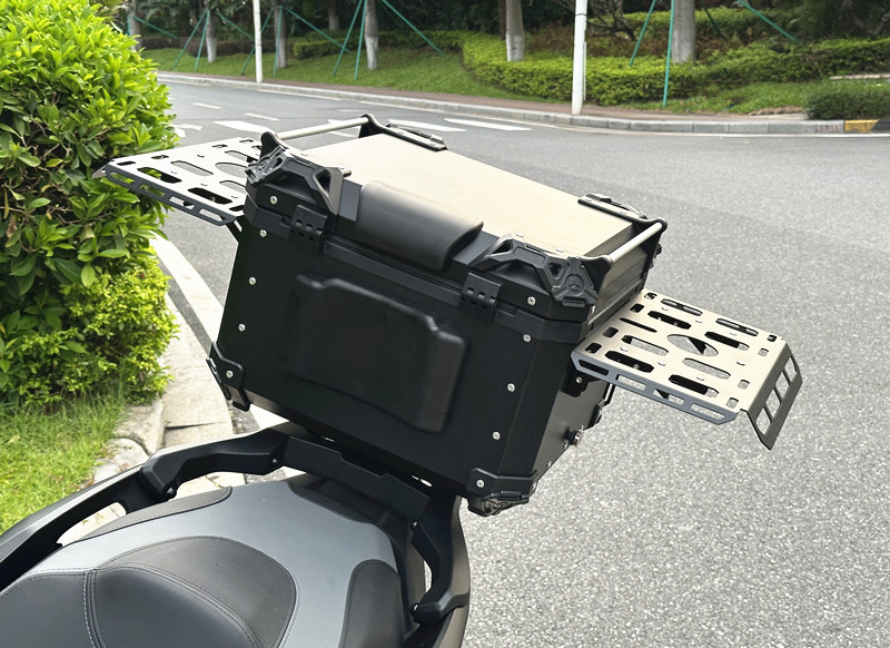 45L Motorcycle Armored Tail Box, Aluminum Alloy Tail Box, 55L Multifunctional Portable Trunk with Base Plate for Electric Vehicles
