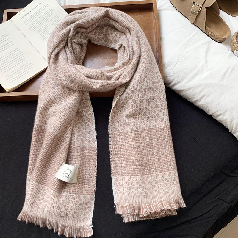 Bufandas de invierno femeninas de alta calidad 2025 nuevo estilo coreano de cachemira pequeña fragancia de moda bufandas cálidas
