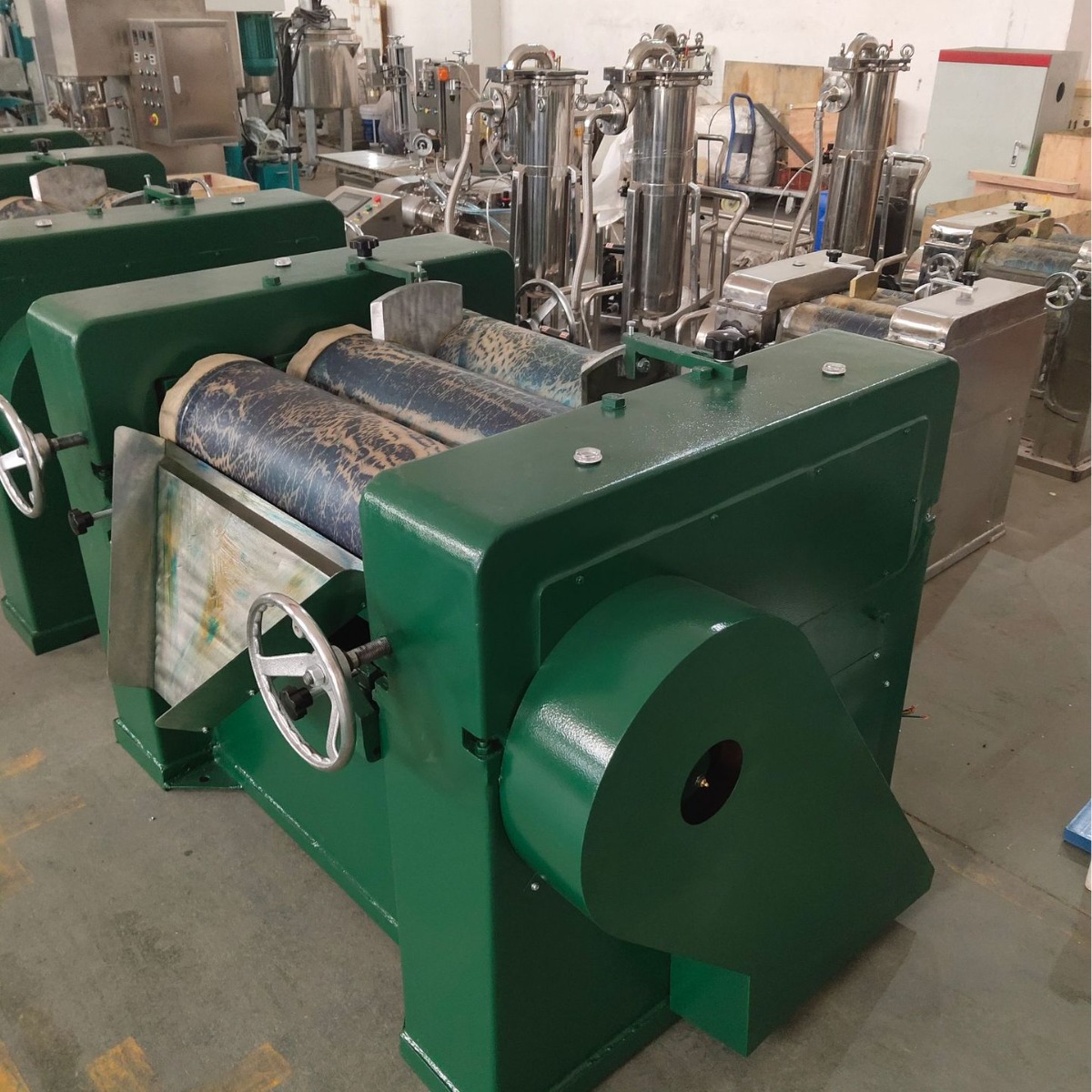 Suministro de pasta de tres rodillos s260, amoladora de tres rodillos, material de rodillo opcional, ventas directas de fábrica profesionales