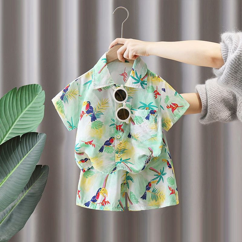 7115 Traje de verano para niños Camisa de estilo de playa de manga corta para niños 2025 Nuevo traje de dos piezas de viaje de verano para niños