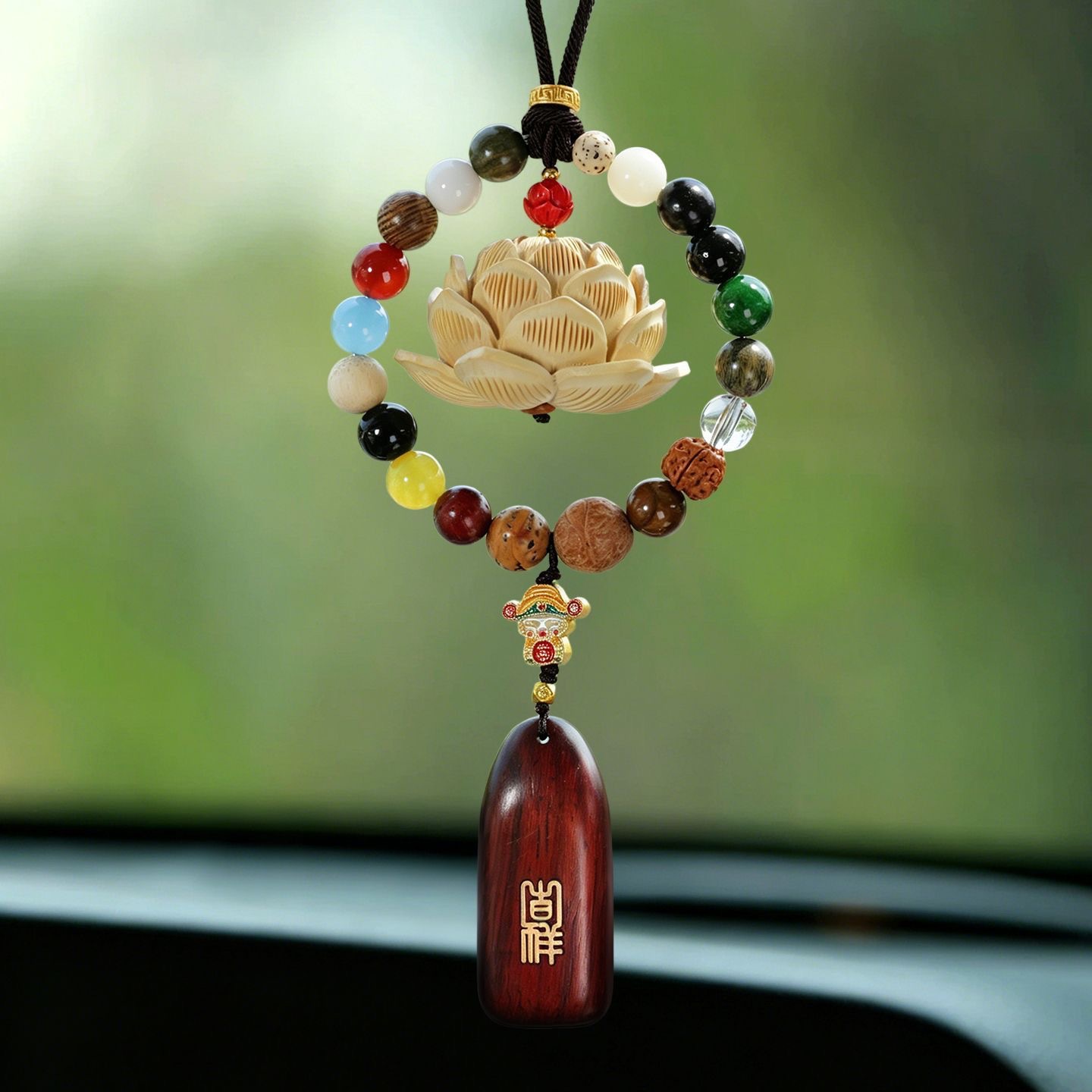 New natural Bodhi and Boxwood 18-seed lotus car pendant gift, high-end rearview mirror decoration for men