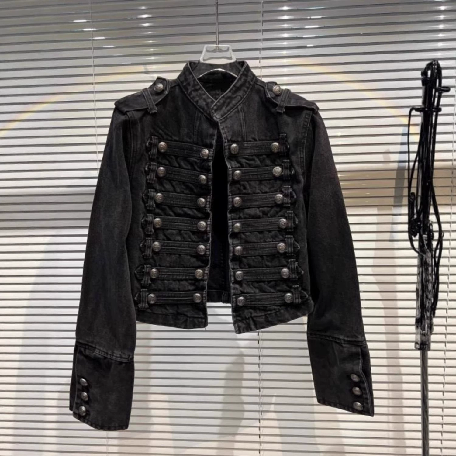 网红同款短裤外套2025春秋款金属双排扣立领设计夹克上衣牛仔外套