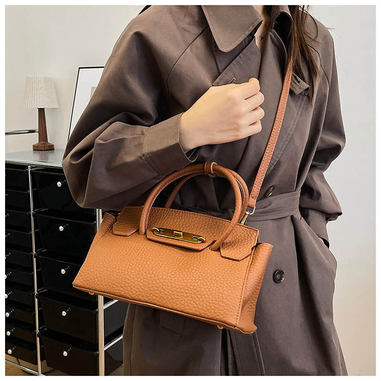 1687g Weight Lock Fashion Element Lock clasp Closure Type Single Shoulder Strap Strap Type Handbag Bags Type Casual, Street, Shopping Occasion Pu Leather Material Solid Color Pattern All Seasons Season Women's Gender Elegant, Classic Style Style Square Shape Medium Size Women's Medium Pu Leather Solid Color Elegant Classic Style Lock Square Lock Clasp Handbag 7