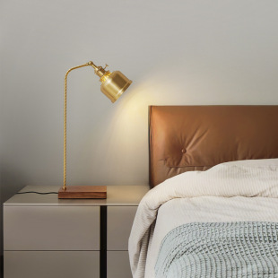 Nordic Modern Simple Walnut All Copper Decorative Table Lamp Bedroom Desk Model Room Light Luxury Creative Minimalist Table Lamp