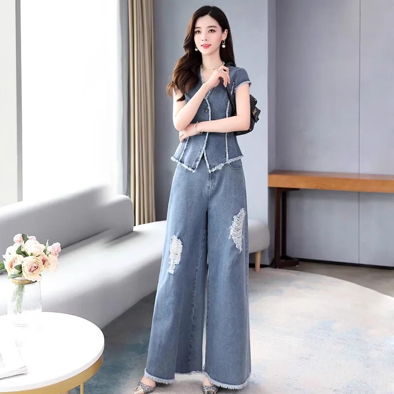 Denim suit Women's Summer 2024 Summer New Women's Summer Fashion Elegant Age-reducing Wide Leg Pants Two-piece Set Trendy