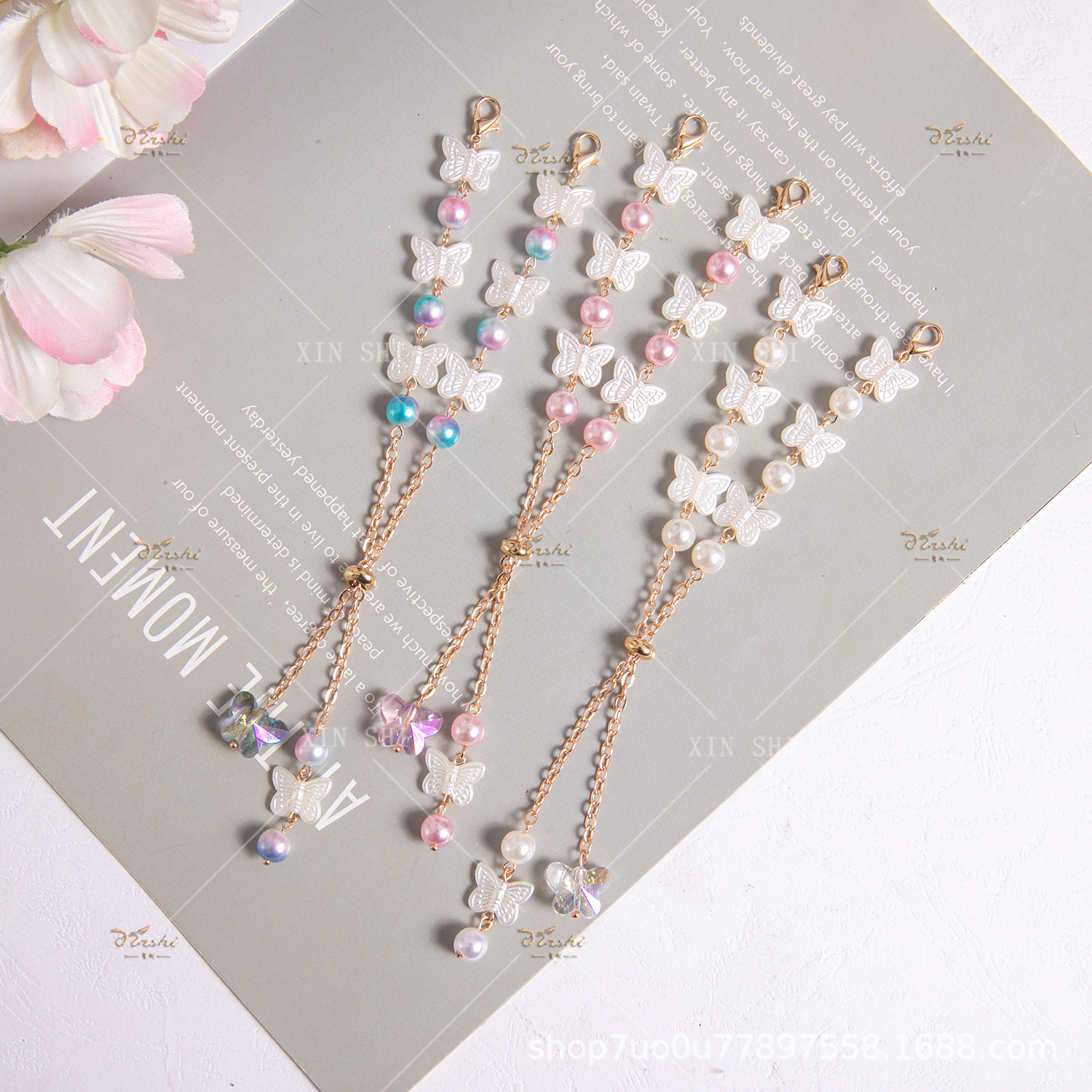 New Butterfly Beaded Mask Chain, Fashionable and Convenient, Adjustable Mask Chain, Hot-Selling Mask Lanyard Chain