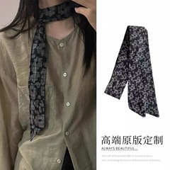 国境を越えてよく売れている韓国版のレトロな黒い灰色の花のシルクタオルはいつものお金の高級感があります。