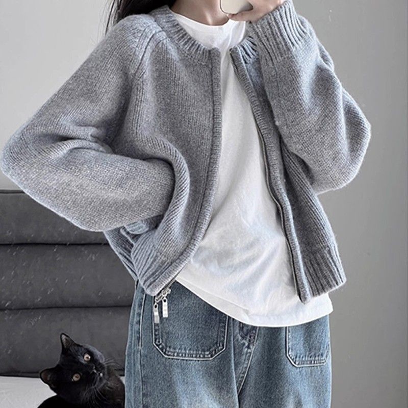 Grey short coat women's autumn and winter 2023 new loose zipper sweater cardigan long sleeve knitted top