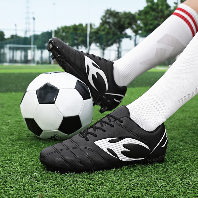 Zapatos de fútbol personalizados para hombres adultos zapatos de fútbol juveniles TF zapatos de entrenamiento de clavos AG clavos comerciales internacionales transfronterizos