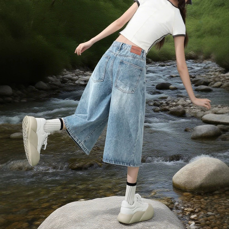 Light blue cropped jeans for women, summer 2026 new style, petite and plus-size, high-waisted, loose, straight-leg, wide-leg mid-length pants Light blue cropped jeans for women, summer 2026 new style, petite and plus-size, high-waisted, loose, straight-leg, wide-leg mid-length pants