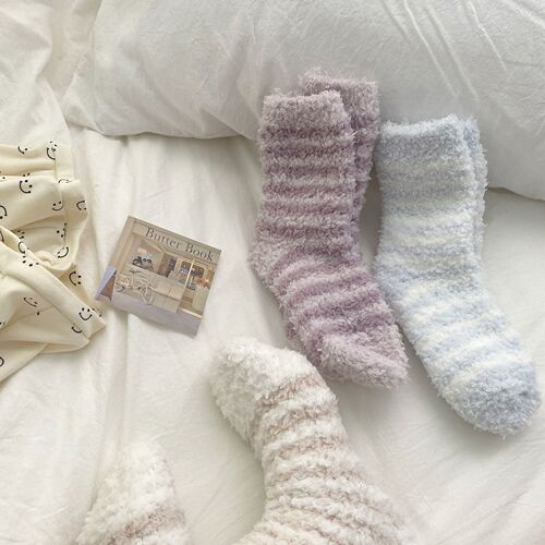 Coral velvet socks women's mid-calf socks autumn and winter thickened sleep socks cute warm home confinement plush floor socks