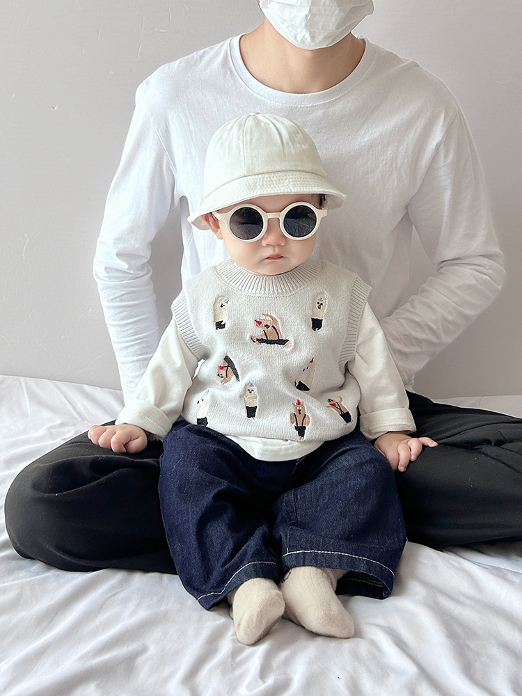 Primavera y otoño estilo coreano ropa de bebé hombre suéter niño dibujos animados bordados chaleco de punto bebé chaleco de hombro casual de moda