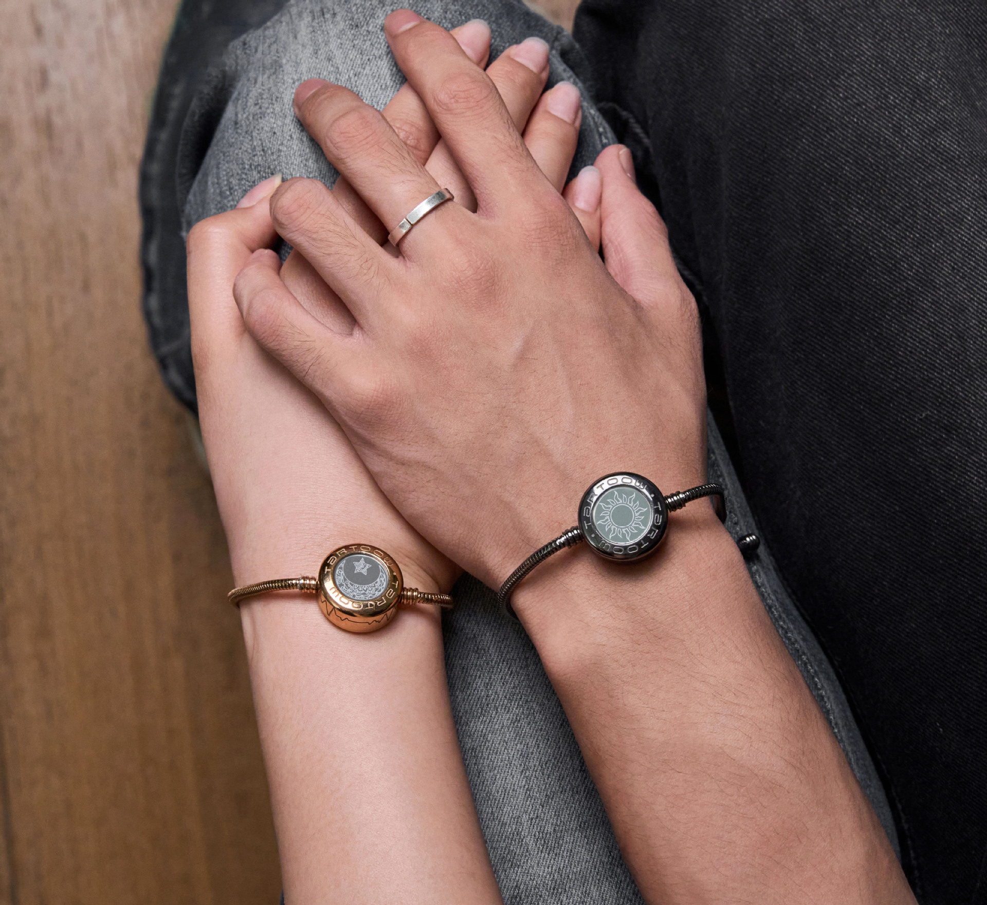 Pulsera Bluetooth de pareja desmontable pulsera de vibración táctil de larga distancia nicho regalo de amor a distancia