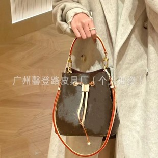 ԭ�SƤ�Hneoneo bb��������ˮͰ���ϻ�carryall����ivyţ�ǰ�