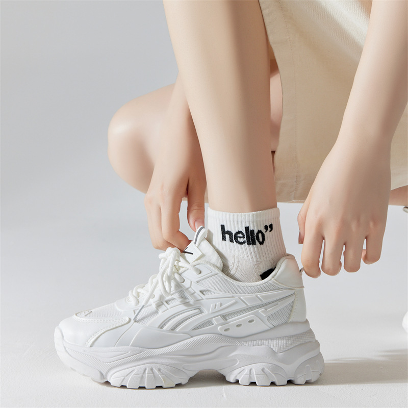 Calcetines negros y blancos de mujer calcetines dulces versátiles calcetines de mujer estricta primavera-verano estilo japonés dibujos animados de encaje de estudiantes