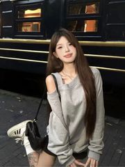 仿華棉複合寬鬆斜肩上衣女春秋新款設計感小眾露肩衛衣辣妹風長袖