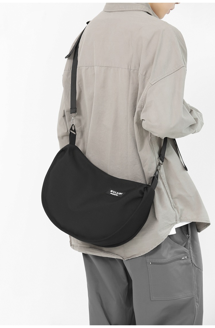 Japanese-style casual dumpling bags, sporty crossbody bags, large-capacity canvas bags for women, single-shoulder commuting bags for students to class, trendy undefined
