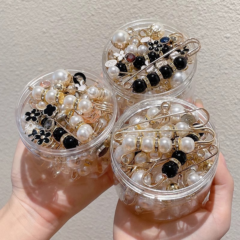 Falda con hebilla de cintura de perlas, circunferencia de cintura grande, cambio de artefacto, hebilla anti-luz, ropa, broche de diseño fijo