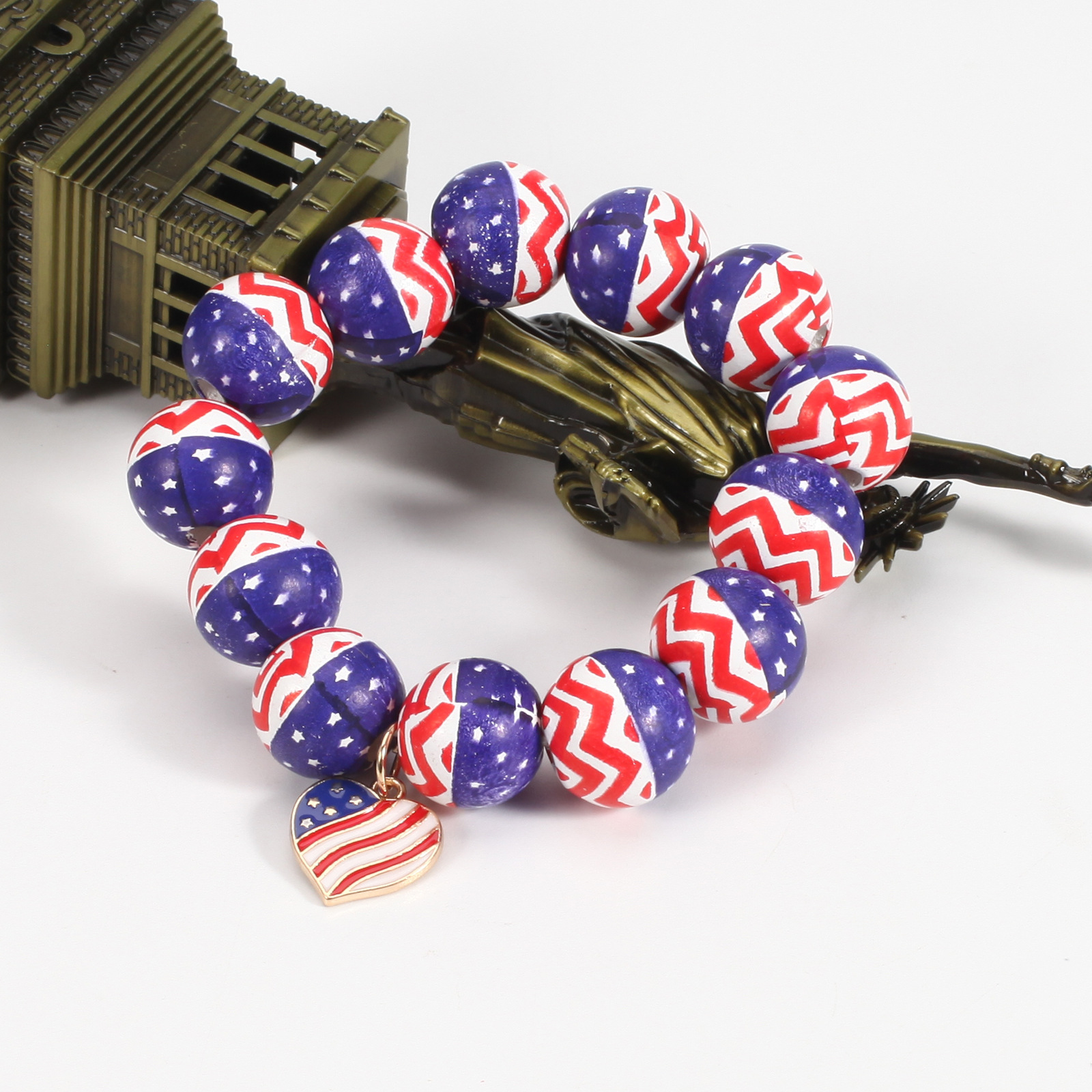 Wholesale Jewelry Retro American Flag Wood Beaded Bracelets display picture 9